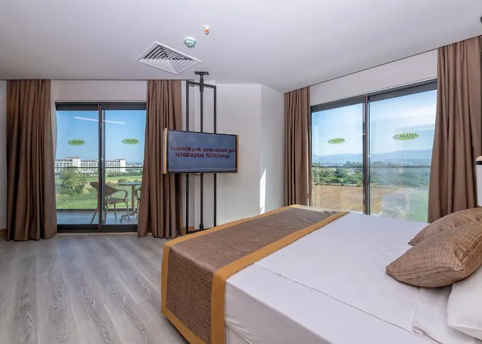 Lrs Akadia Luxury (adults Only) Side