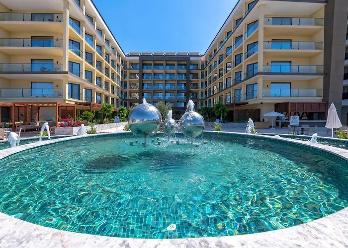 Otel Lrs Akadia Luxury (adults Only)