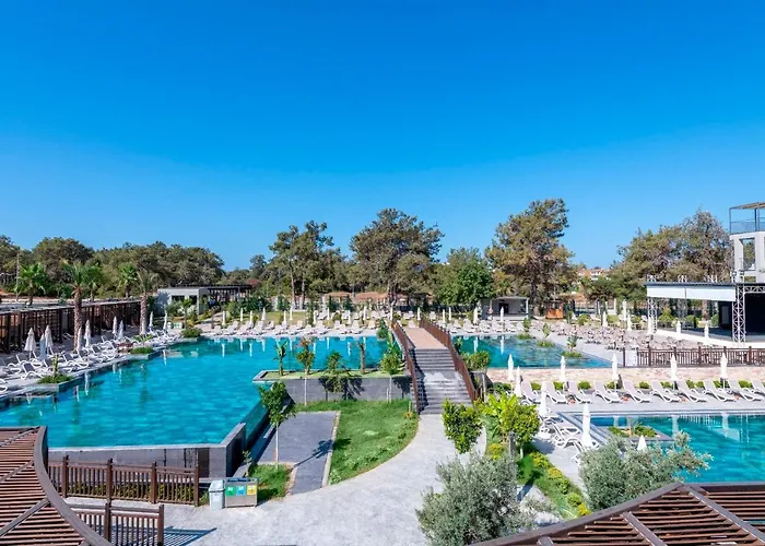 Hotel Lrs Akadia Luxury (adults Only) 5*