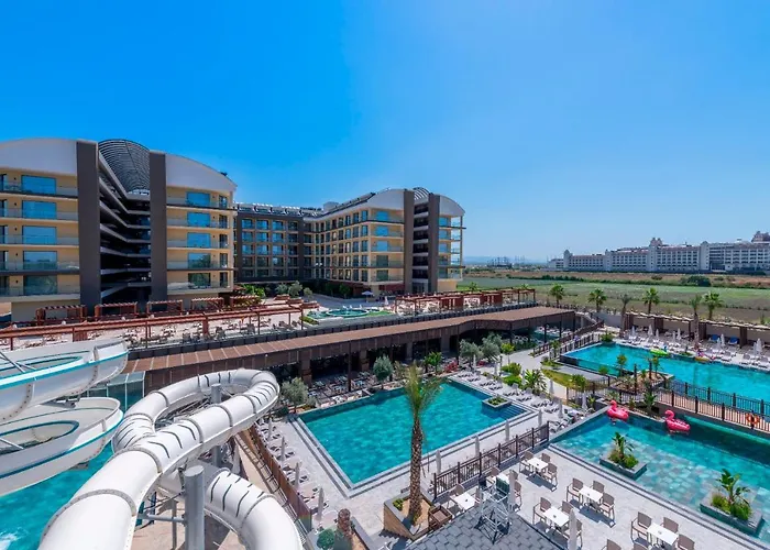 Hotel Lrs Akadia Luxury (adults Only) 5*