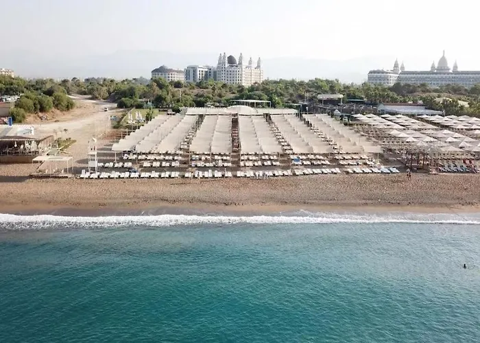 Lrs Akadia Luxury (adults Only) Sidé