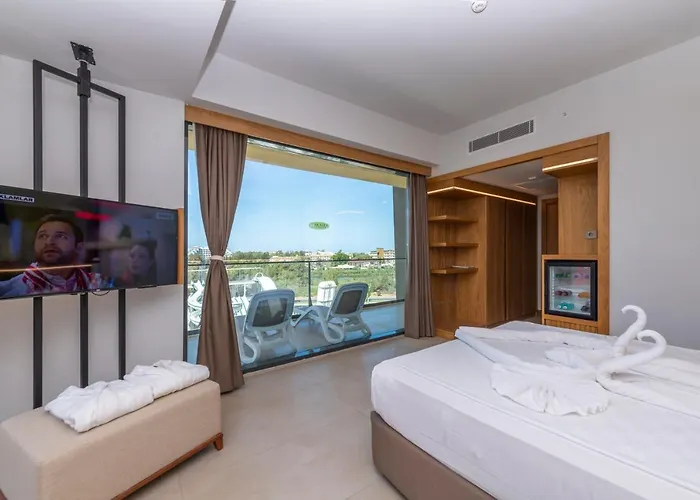 Lrs Akadia Luxury (adults Only) Sidé